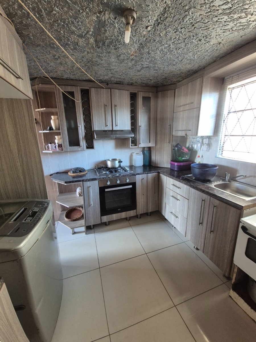 2 Bedroom Property for Sale in Kwa Nobuhle Eastern Cape